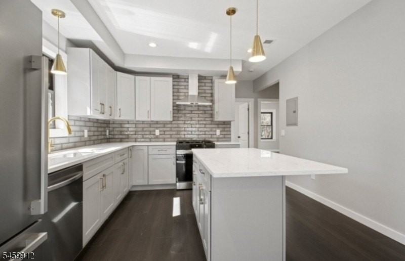 142 Maple Ave #1 - Photo 3 of 13