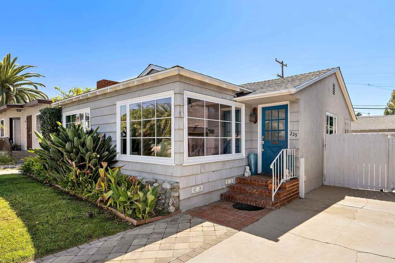 229 Avenida Rosa - Photo 4 of 20