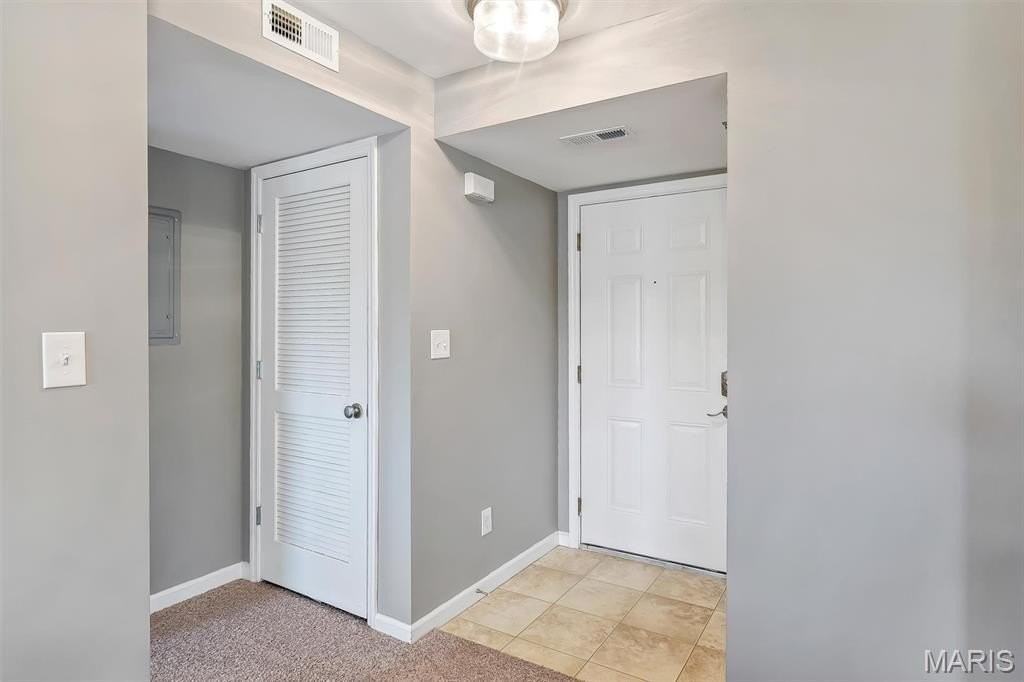 9733 Crayford Rd #9E - Photo 3 of 19