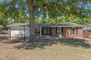 featured image of 3705 Seville Dr