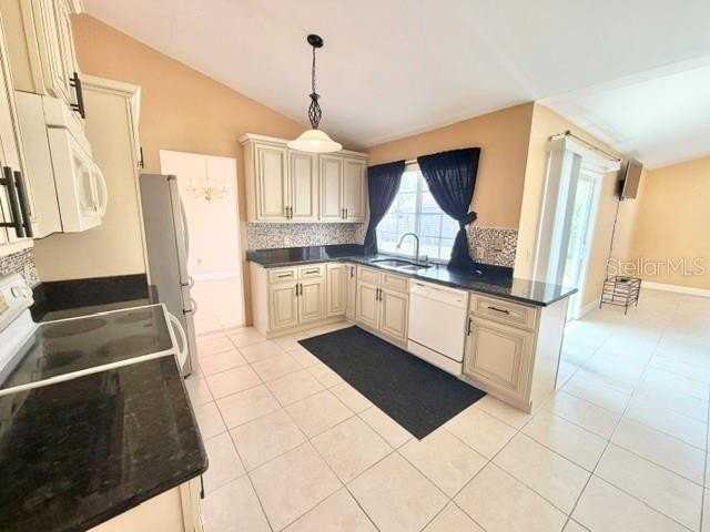 2996 Gimlet Dr - Photo 3 of 18