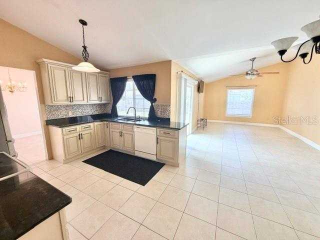 2996 Gimlet Dr - Photo 4 of 18