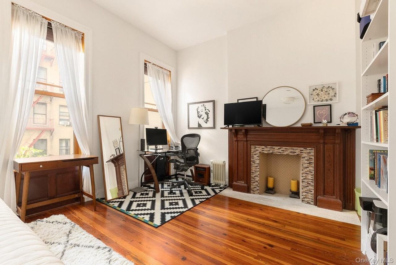 141 W 123rd St #2 - Photo 4 of 7