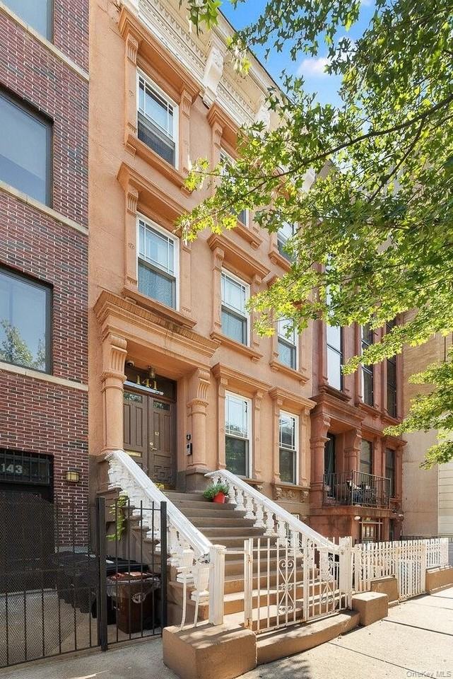141 W 123rd St #2 - Photo 6 of 7
