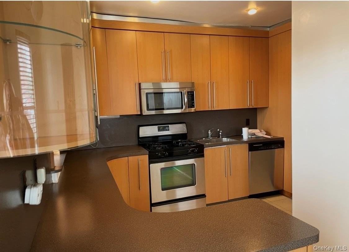 5384 63rd St - Photo 3 of 17