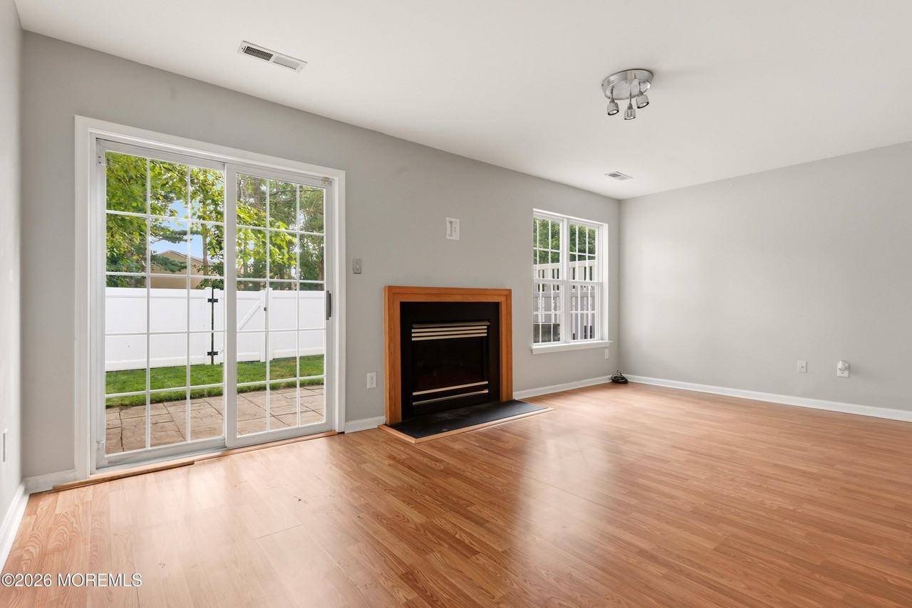 5 Alexandra Ct - Photo 5 of 27