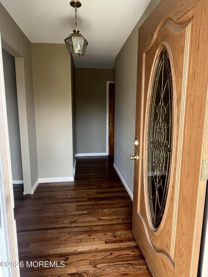 50 Morgan Rd - Photo 2 of 33