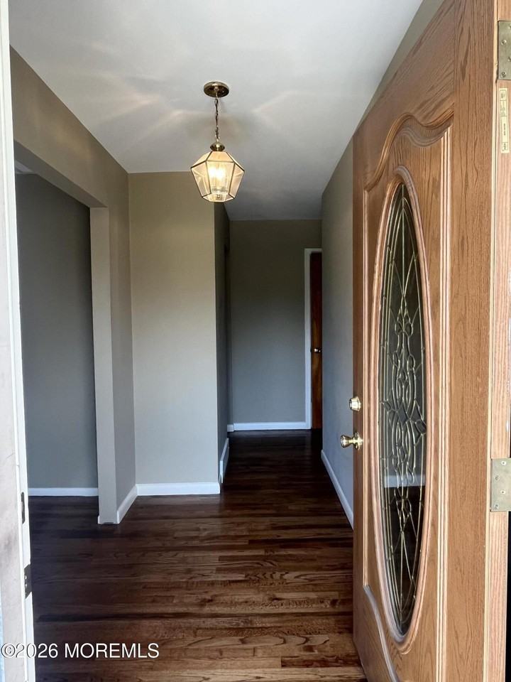 50 Morgan Rd - Photo 3 of 33