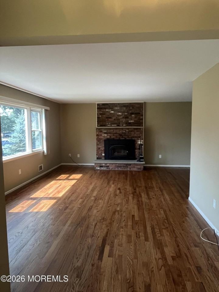 50 Morgan Rd - Photo 4 of 33