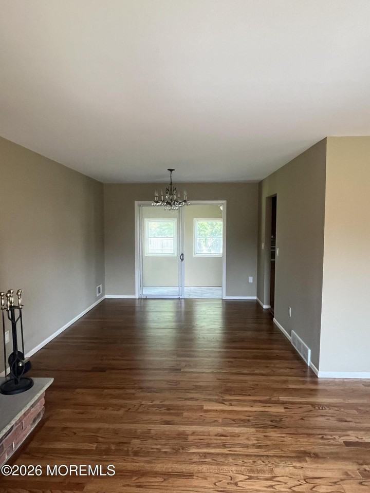 50 Morgan Rd - Photo 5 of 33