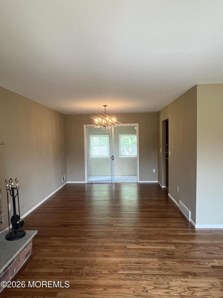 50 Morgan Rd - Photo 6 of 33