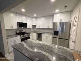 featured image of 709 Zlotkin Cir #6