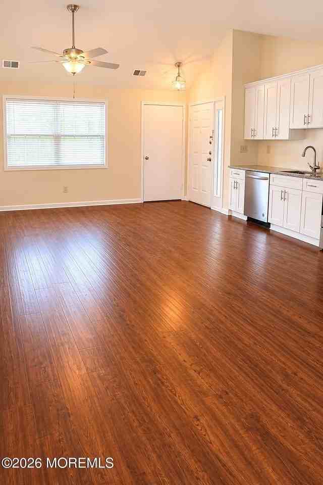 290 N Main St #12 - Photo 3 of 10