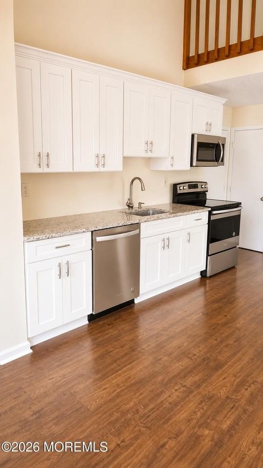 290 N Main St #12 - Photo 4 of 10
