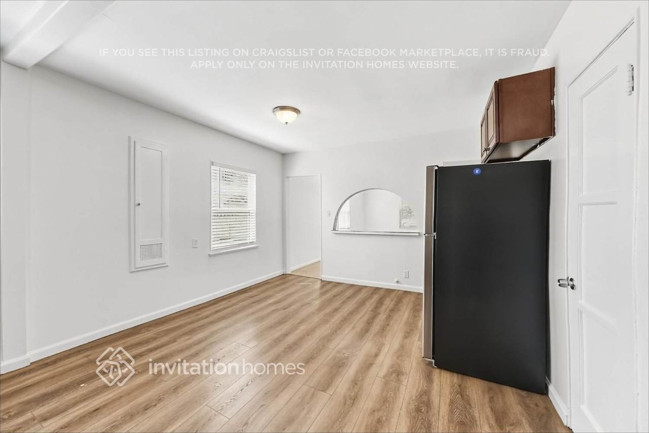 814 N Alexander St - Photo 7 of 19