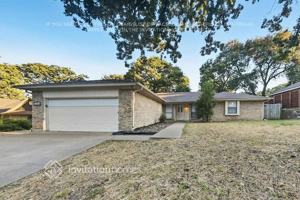 featured image of 4510 Lone Oak Dr