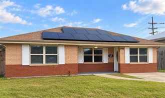 140 Johns Hopkins Dr - Photo 1 of 1