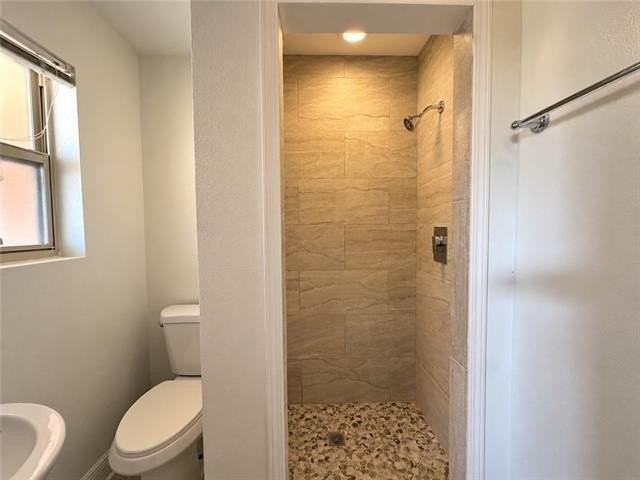 140 Johns Hopkins Dr - Photo 7 of 10