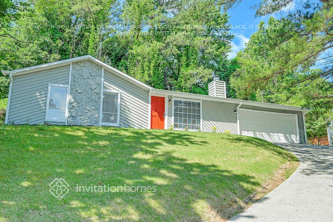 616 Candlewick Ln Nw - Photo 3 of 26