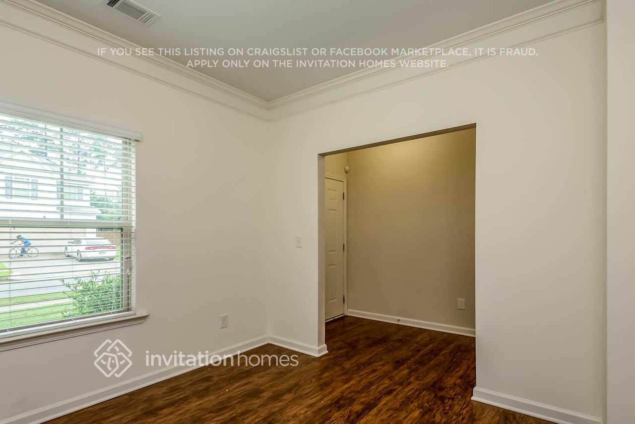 4850 Medlock Trail Ct - Photo 5 of 16