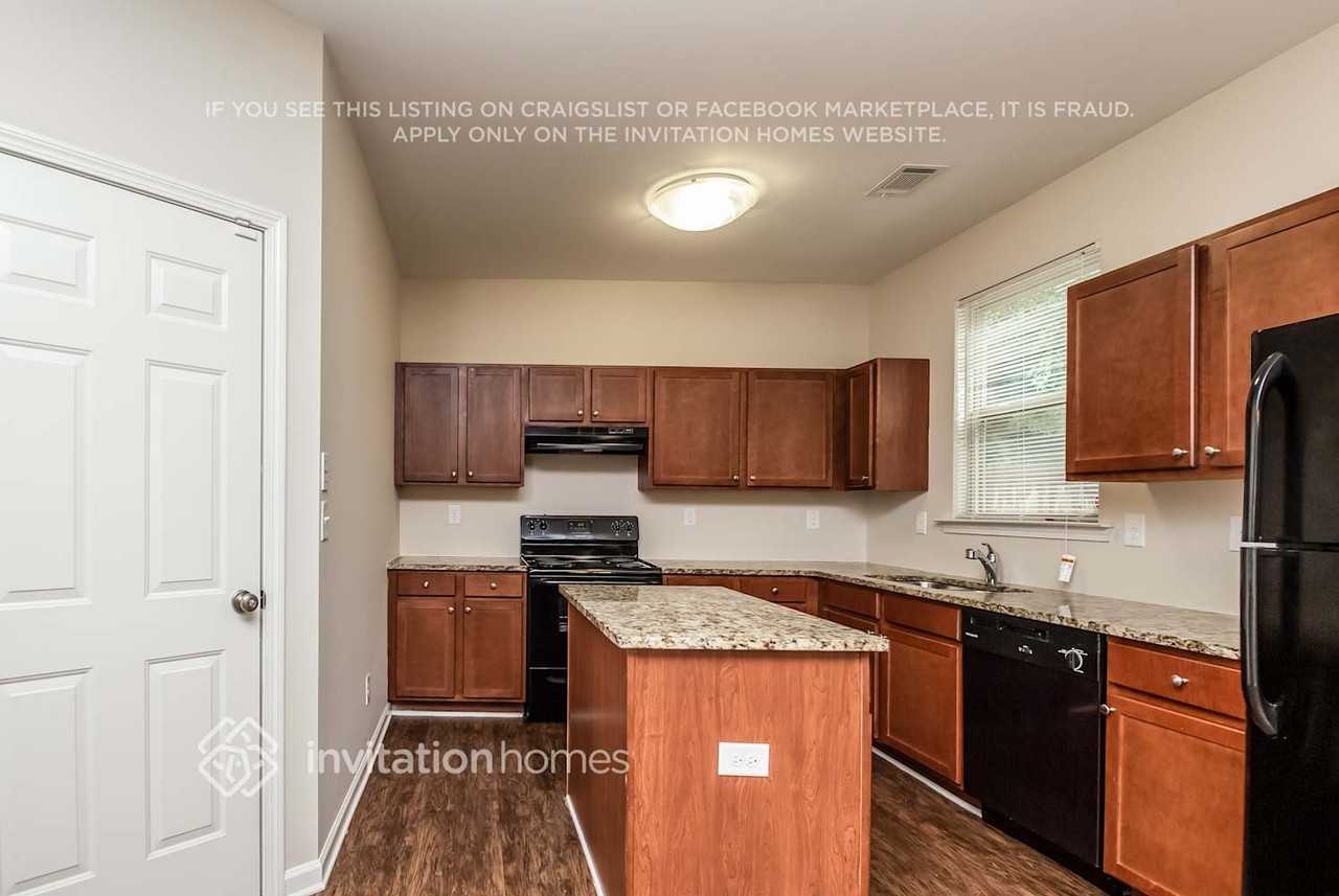 4850 Medlock Trail Ct - Photo 6 of 16