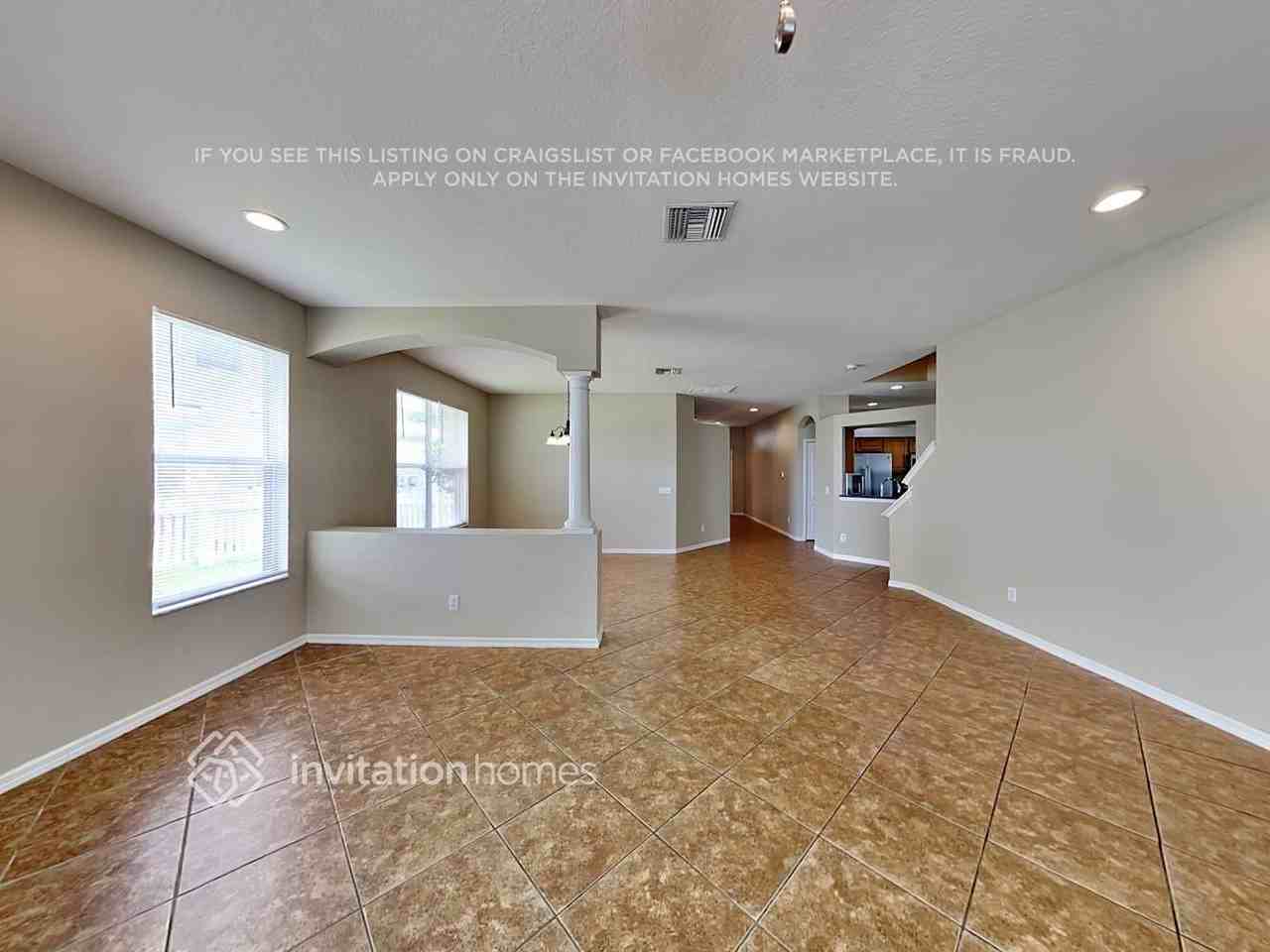 3303 Sisal Loop - Photo 4 of 20