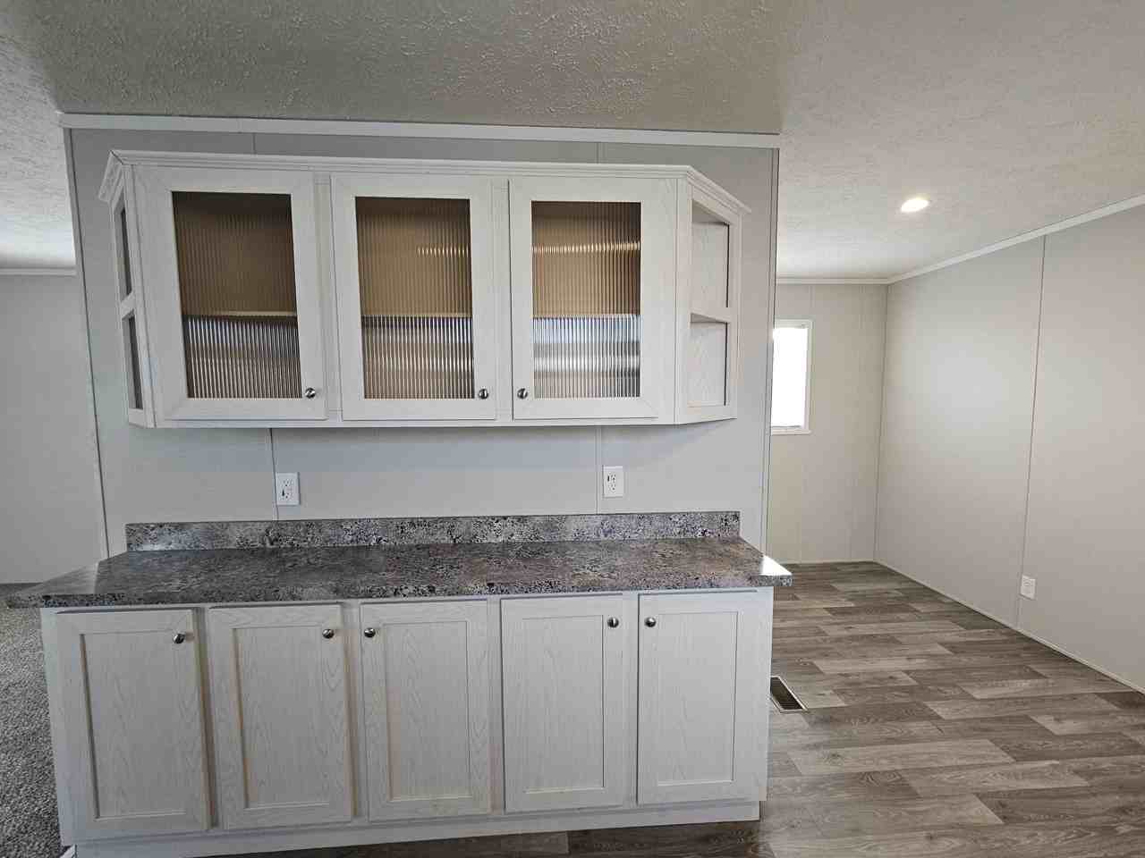 3430 N Peoria Rd - Photo 3 of 11