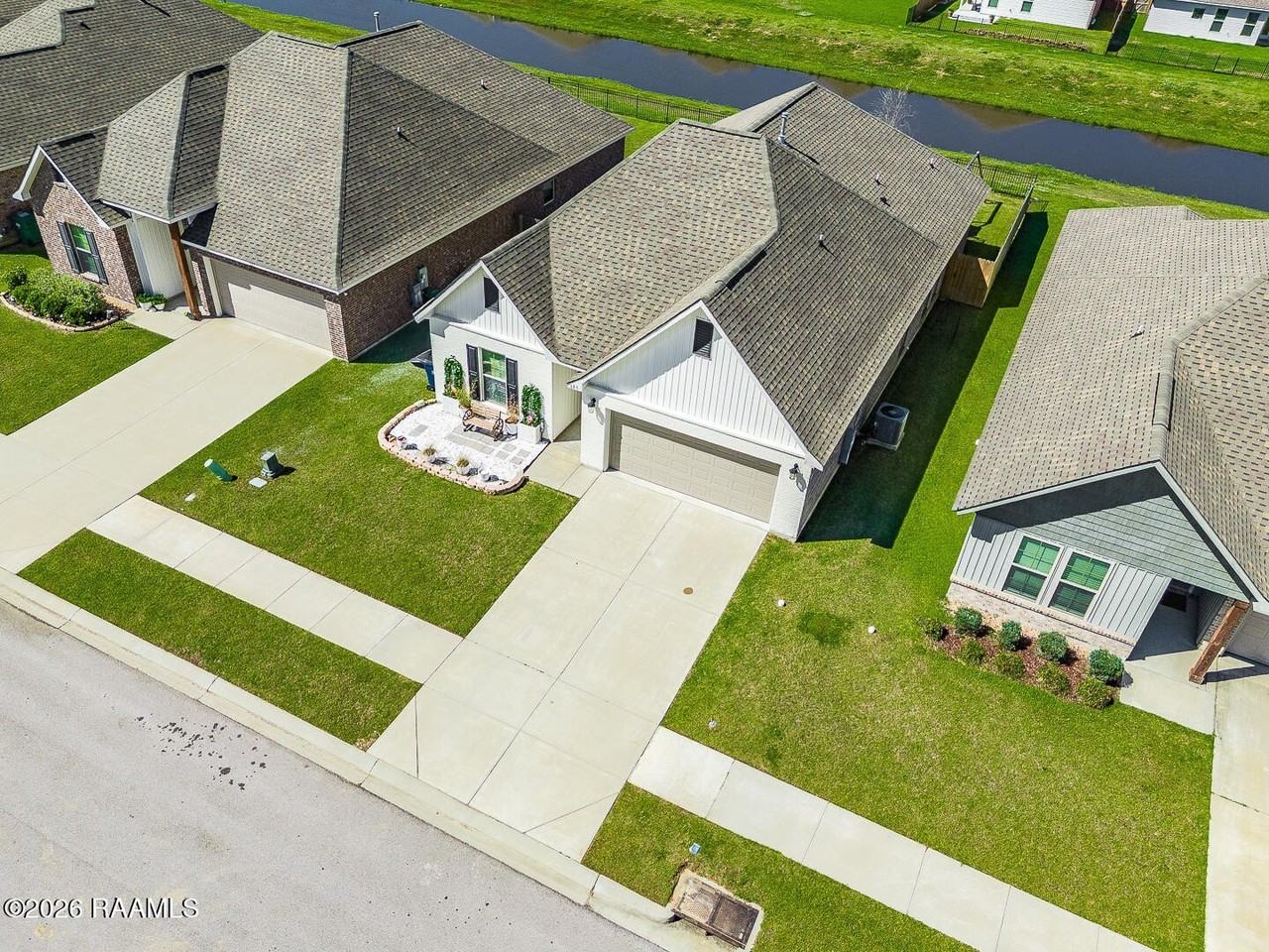 125 Lightbourne Dr - Photo 5 of 30