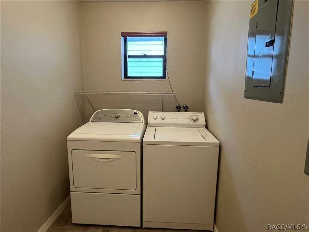 600 E Gilchrist Ct #5A - Photo 3 of 21