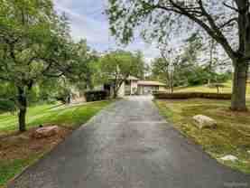 1021 Dowling Rd - Photo 1 of 1