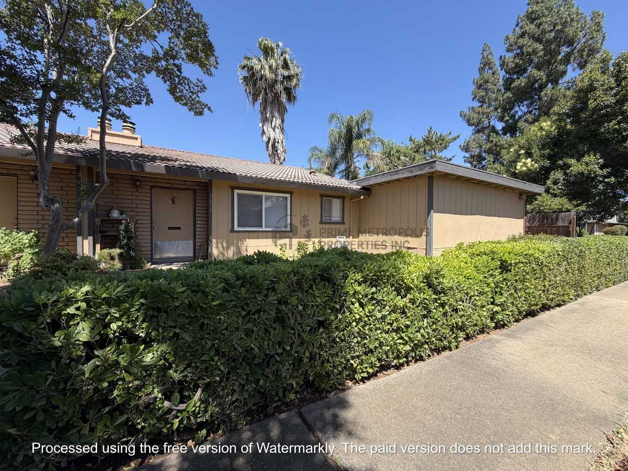 5656-5658 Odea Dr Sacramento CA 95824 HHL - Photo 2 of 27
