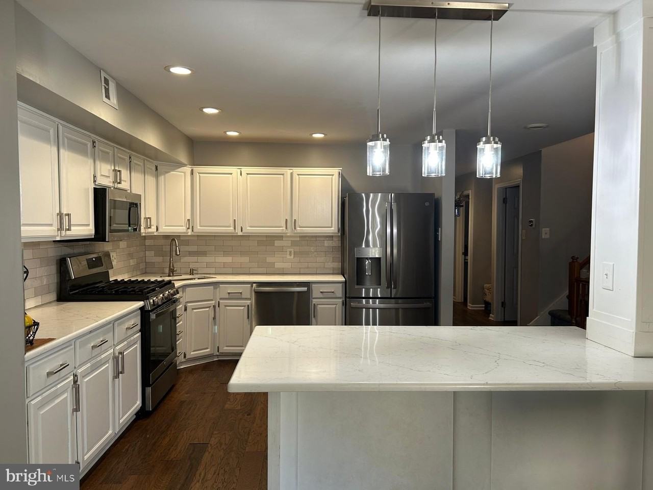 57 Main St - Photo 7 of 26