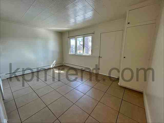 Midtown Court - Photo 2 of 22
