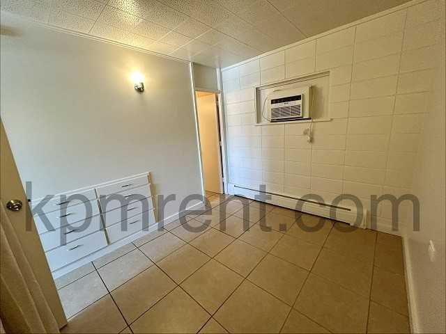 Midtown Court - Photo 7 of 22