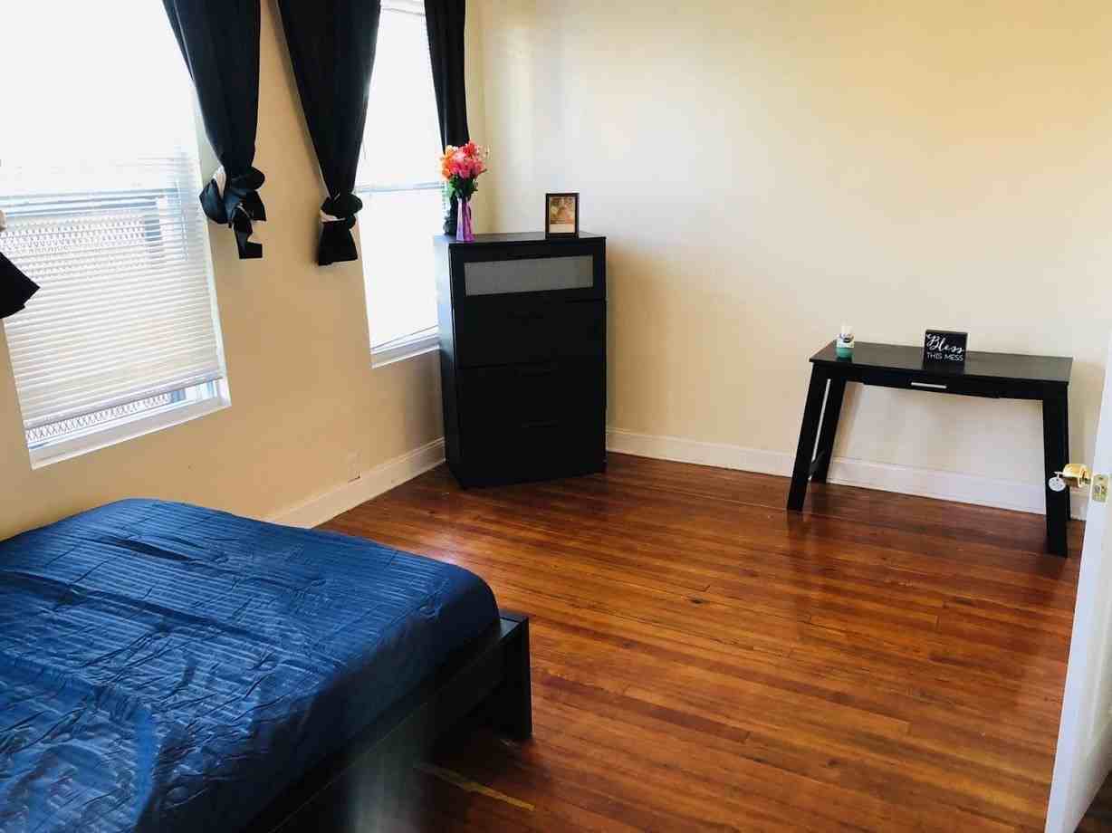 725 Fairmont St NW - Photo 2 of 25