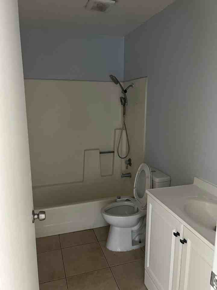 Pico Rivera Apartments - Photo 4 of 5