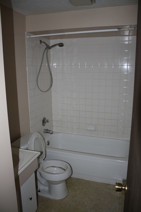 106 Crescent Drive TownHomes - Photo 4 of 16