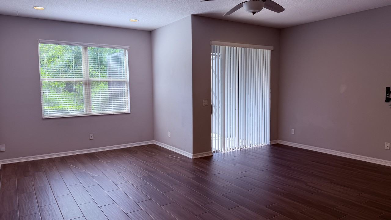 2809 Econ Landing Boulevard - Photo 5 of 32