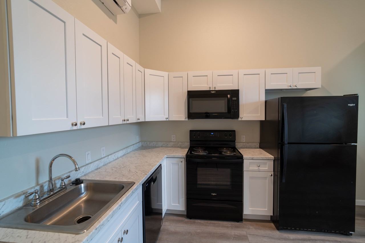 The Hub at Broad Apartments - Photo 2 of 37