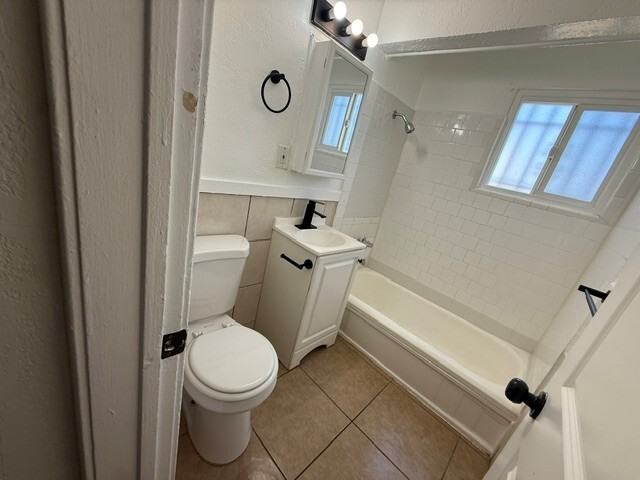 1334 W. 94th St. - Photo 6 of 6