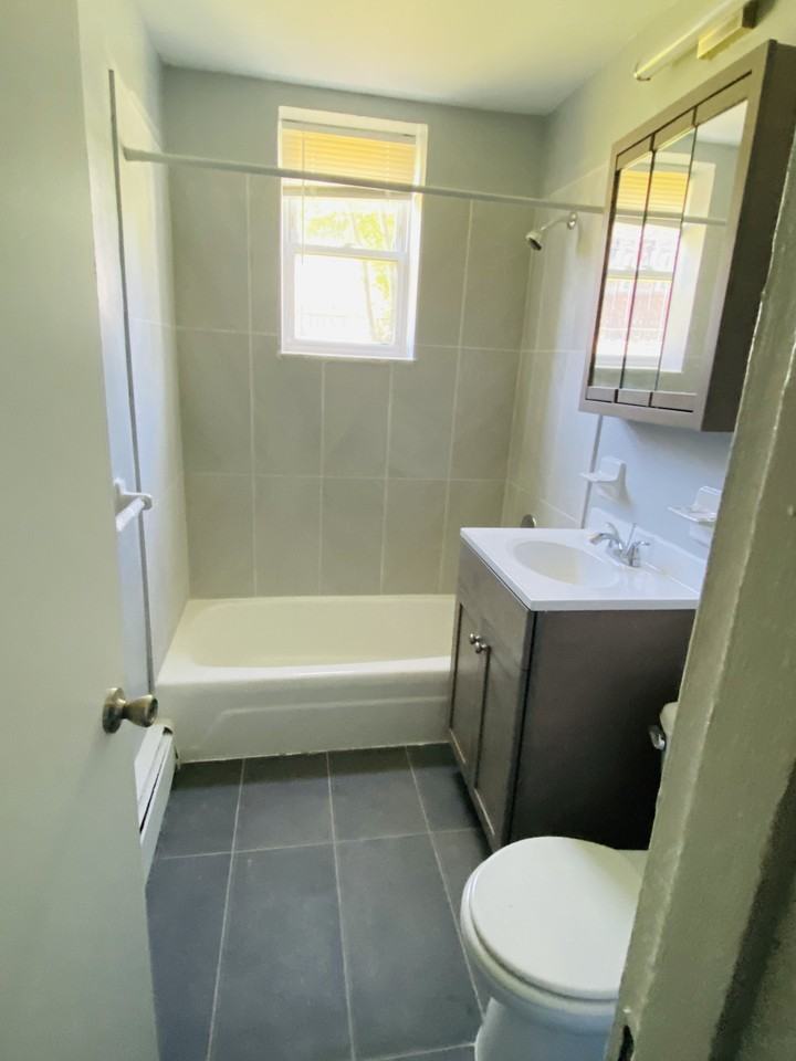 415 Jefferson Avenue #A11 - Photo 4 of 14
