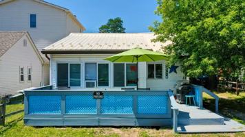 featured image of 1006 Newton St