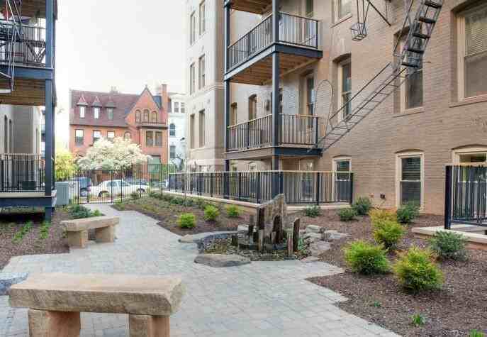 1811 Wyoming Ave Nw #2 - Photo 5 of 19