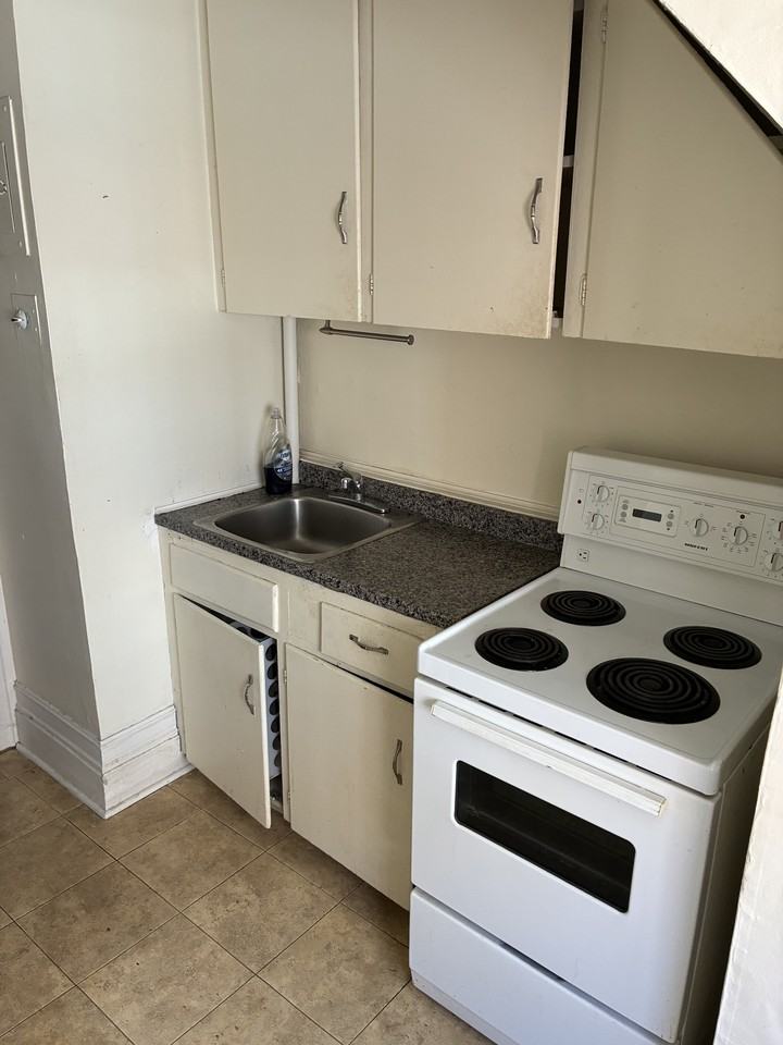 259 Daly Avenue #4 - Photo 5 of 18