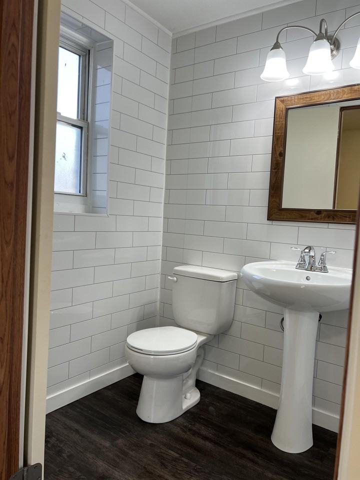 3712 Venice Rd #1 - Photo 6 of 8