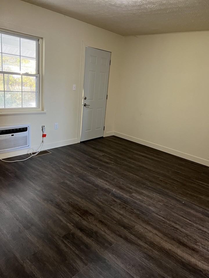 3712 Venice Rd #1 - Photo 2 of 8