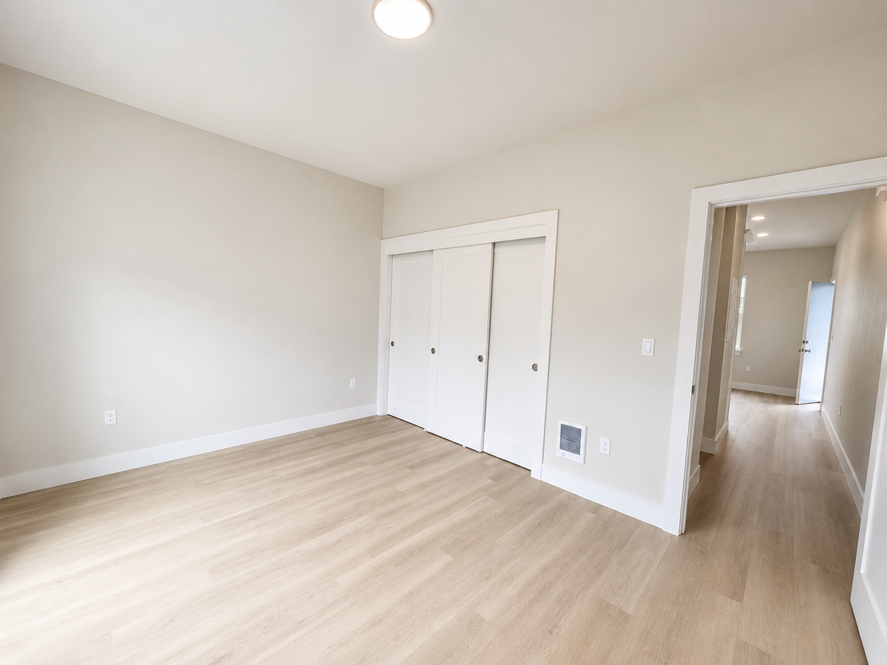 18840 Se Mildred St #18840 - Photo 2 of 19