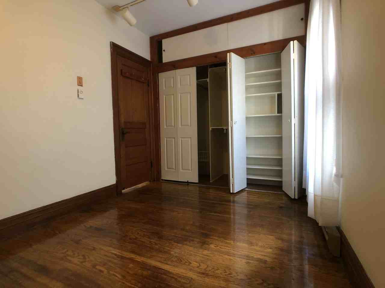583 Breckenridge Street - Photo 5 of 14