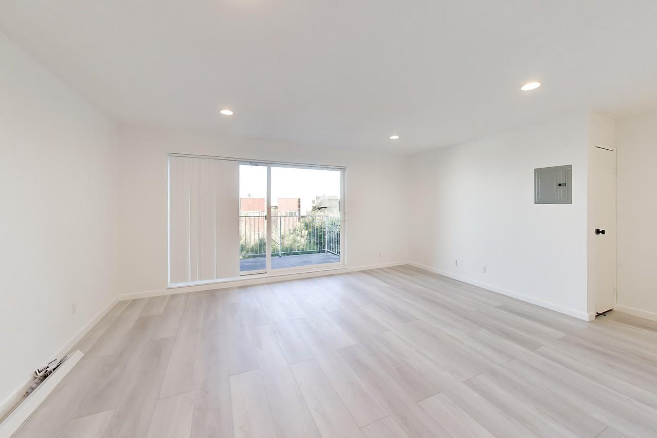 110 Gardenside Drive #103 - Photo 7 of 25