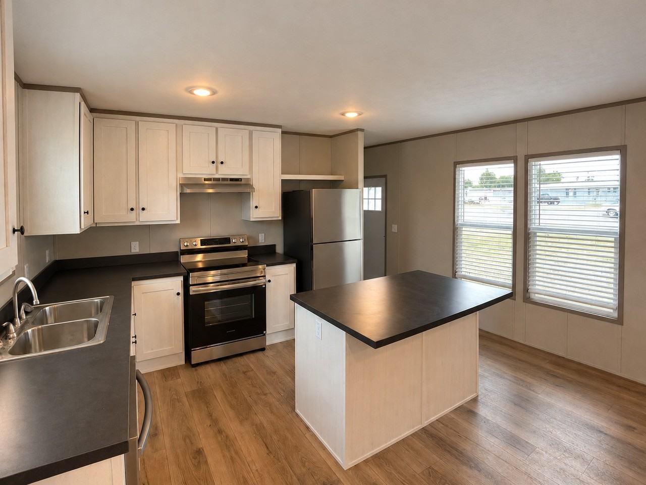 106 Pine Cone Dr - Photo 5 of 17